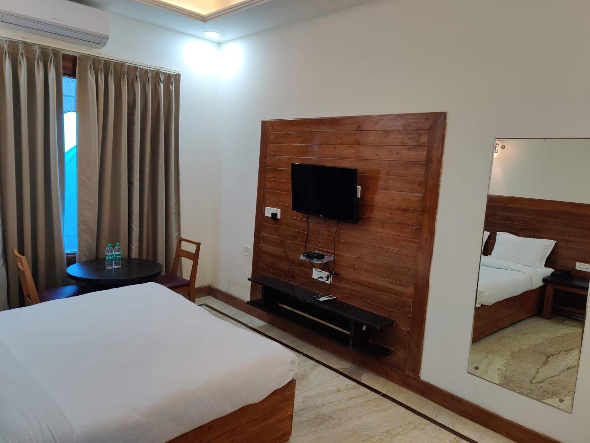 Orchha Club And Resort - Ocr Eksteriør bilde