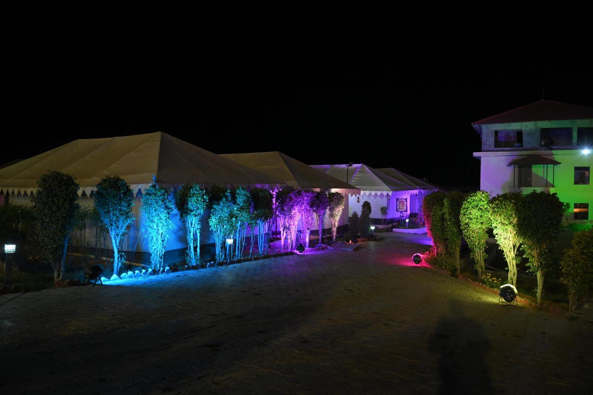 Orchha Club And Resort - Ocr Eksteriør bilde