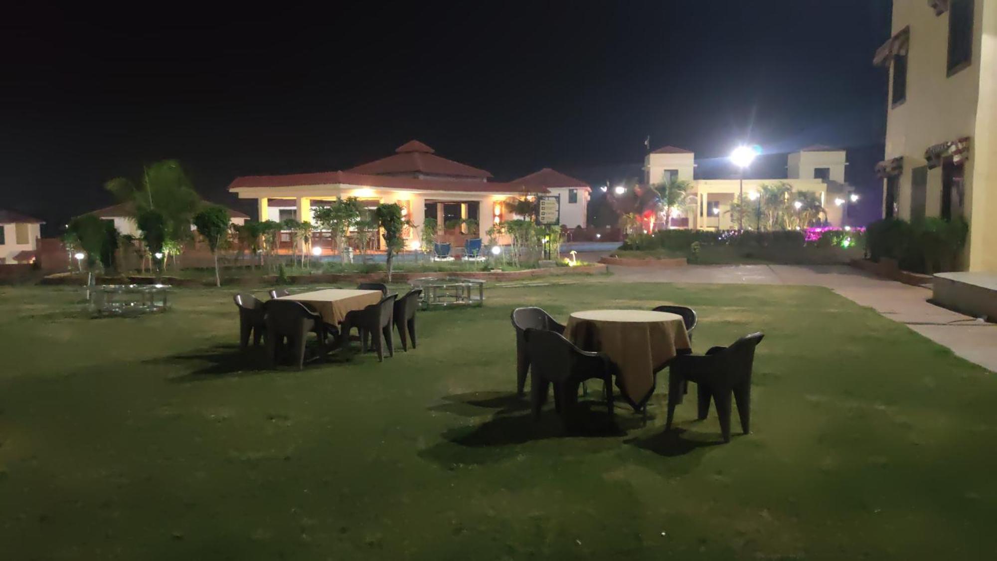 Orchha Club And Resort - Ocr Eksteriør bilde
