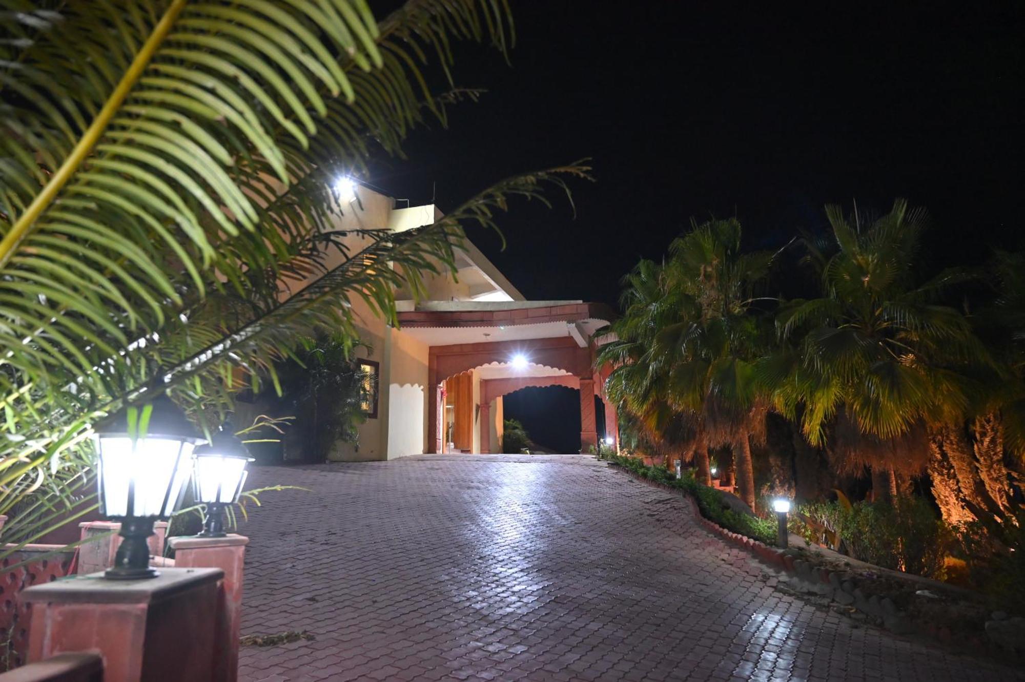 Orchha Club And Resort - Ocr Eksteriør bilde